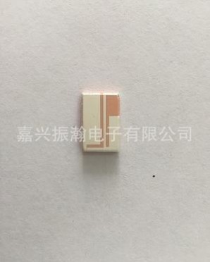 GSM贴片陶瓷天线，频率范围800-1900M