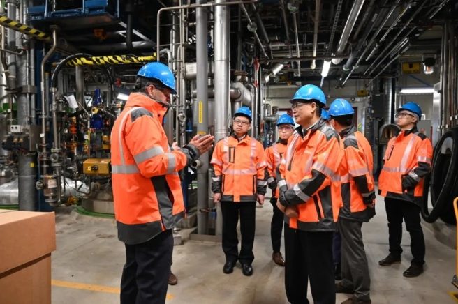 李凡荣赴万邦化工驻欧洲企业调研