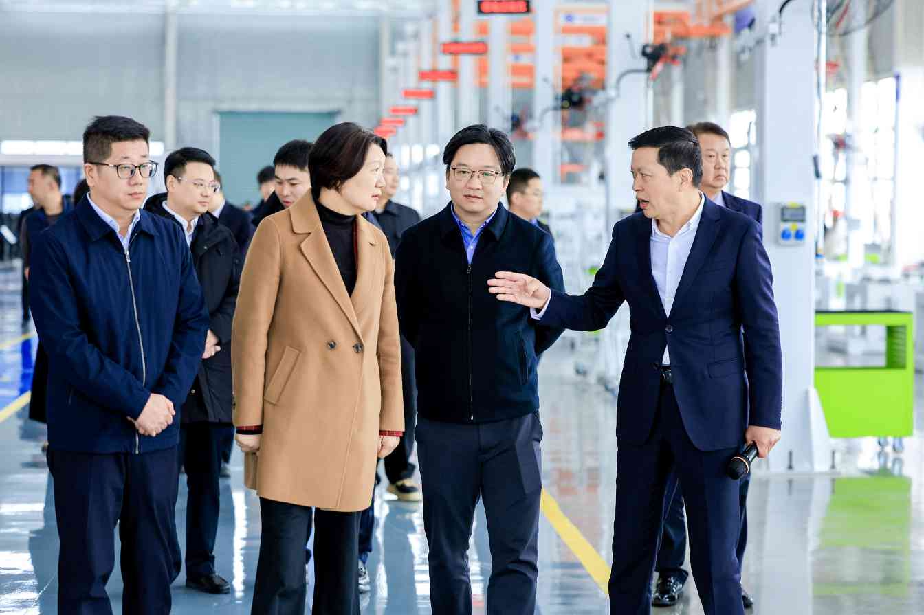 78天建成、30倍赛道！开封驿路行驰投产，金茂智慧交通按下重卡换电“加速键”(图10)