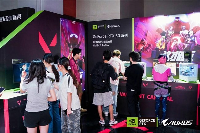 玩家齐赴技嘉AORUS DAY山城之约，RTX 50“嘉”速营奏响电竞狂想曲(图13)
