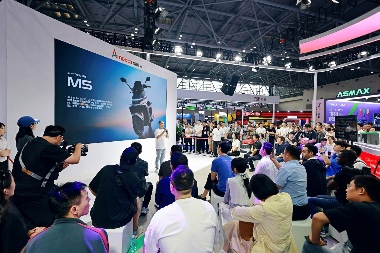 20天突破3万台！九号智能电摩M5惊艳亮相中国摩博会 - 智象科技网