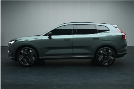 2025豪华超混架构车型破局者：沃尔沃XC70深度解析(图1)