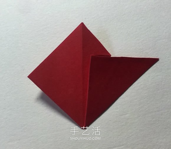 简单折纸4个花瓣 粘合得到一朵四瓣花！(图7)