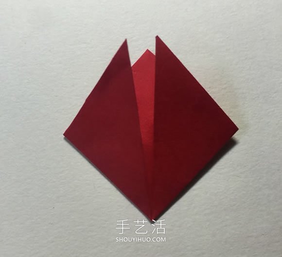 简单折纸4个花瓣 粘合得到一朵四瓣花！(图5)
