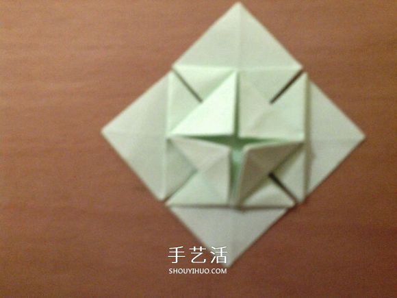 幸运四叶草的折法图解 怎么折纸四叶草步骤图(图21)