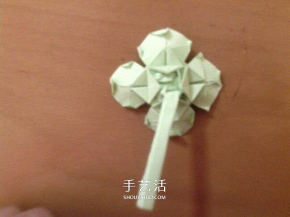 幸运四叶草的折法图解 怎么折纸四叶草步骤图(图34)