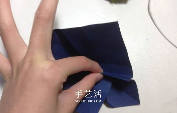 怎么折纸月季花的方法 手工月季花的折法图解(图39)