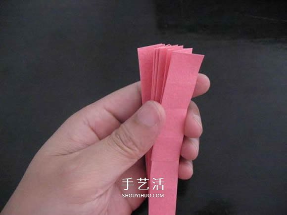 赠送初恋的小礼物！折纸蔷薇戒指的折法图解(图26)