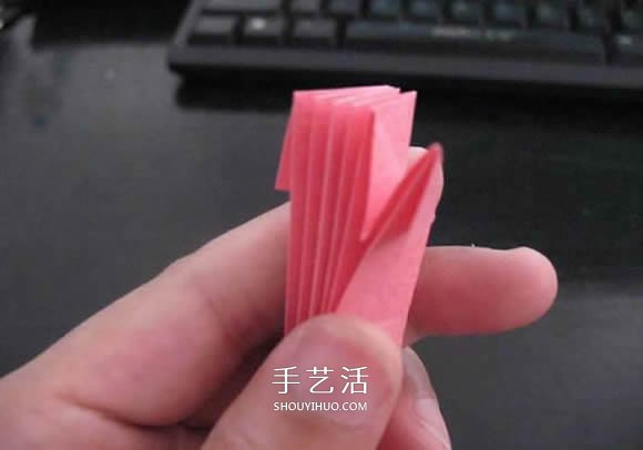 赠送初恋的小礼物！折纸蔷薇戒指的折法图解(图29)