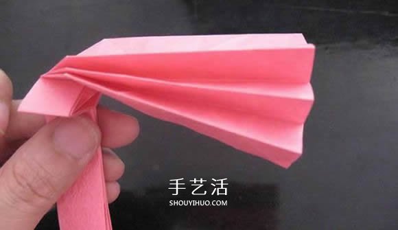 赠送初恋的小礼物！折纸蔷薇戒指的折法图解(图70)
