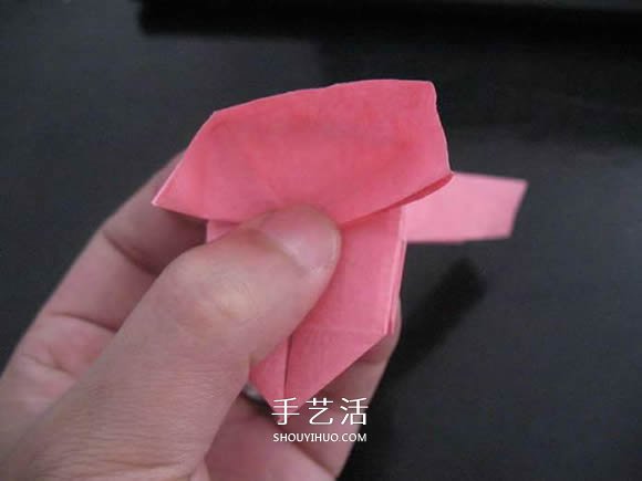 赠送初恋的小礼物！折纸蔷薇戒指的折法图解(图82)