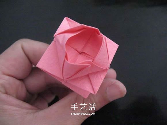 赠送初恋的小礼物！折纸蔷薇戒指的折法图解(图105)