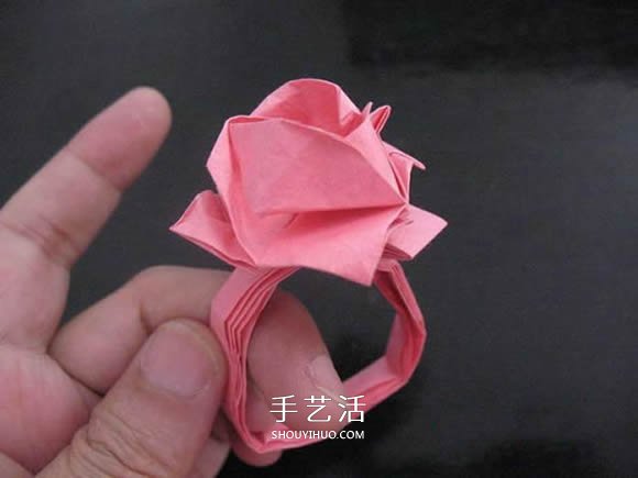 赠送初恋的小礼物！折纸蔷薇戒指的折法图解(图108)