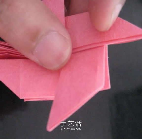 赠送初恋的小礼物！折纸蔷薇戒指的折法图解(图88)