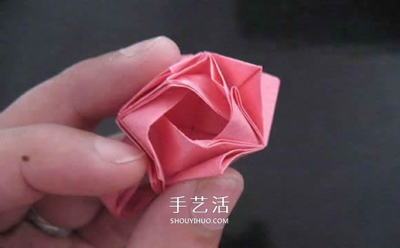 赠送初恋的小礼物！折纸蔷薇戒指的折法图解(图106)
