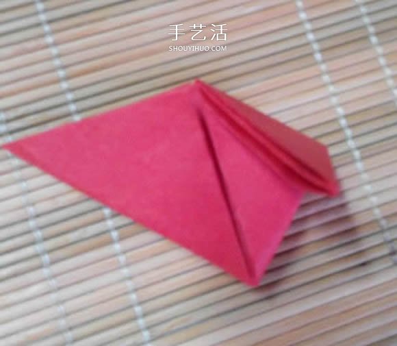 即将完全开花的荷花的折纸方法图解过程(图6)
