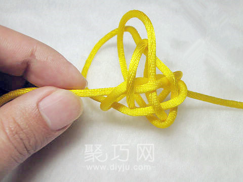 打单线六瓣长纽扣结教程 钻石结编织图解(图6)