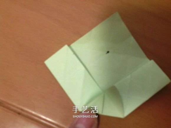 幸运四叶草的折法图解 怎么折纸四叶草步骤图(图12)