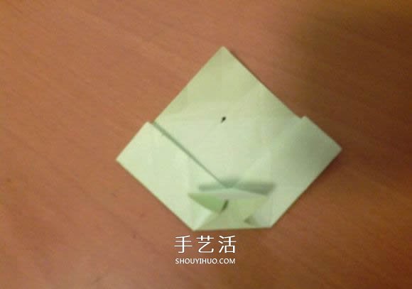 幸运四叶草的折法图解 怎么折纸四叶草步骤图(图13)