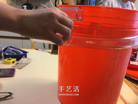 自制滚弹珠玩具的方法 简单的废物利用小制作(图8)