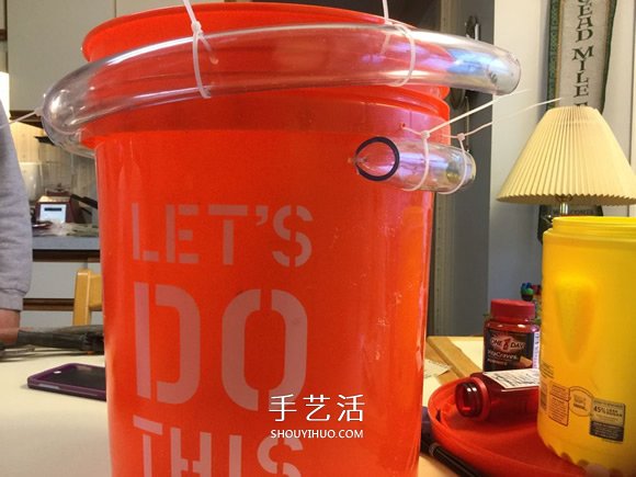 自制滚弹珠玩具的方法 简单的废物利用小制作(图9)