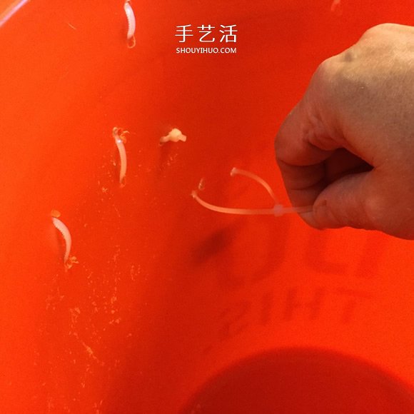 自制滚弹珠玩具的方法 简单的废物利用小制作(图16)