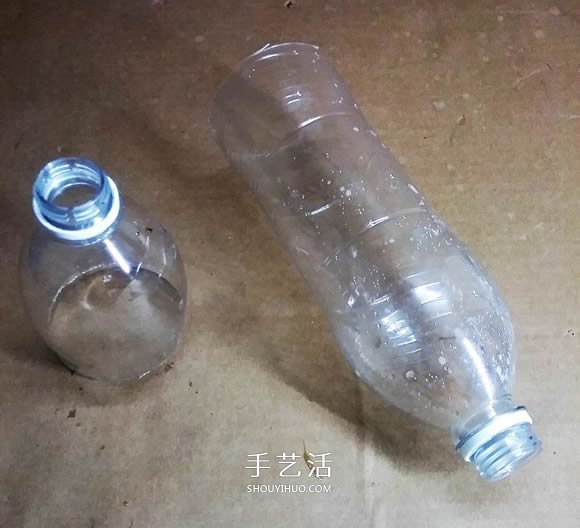 矿泉水瓶废物利用手工制作奖杯、国旗和酒杯(图2)
