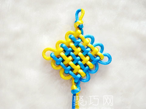 中国结之三回盘长结编法图解教程 - 双维造物网