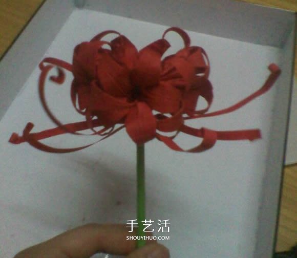 彼岸花的折法步骤图解 详细折纸彼岸花的过程(图34)