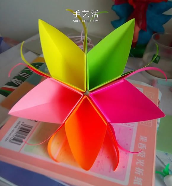 简单又漂亮五瓣纸花的折法步骤图解(图11)