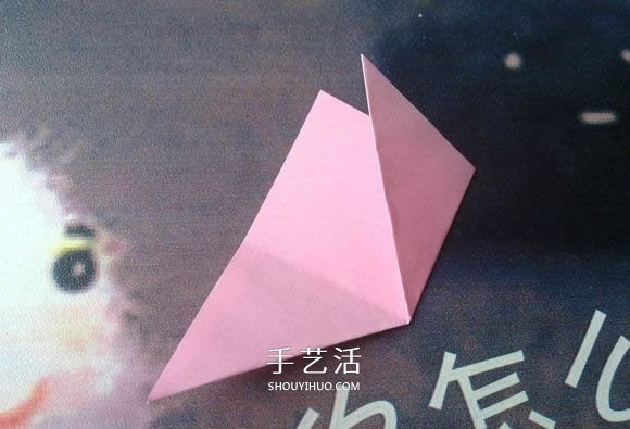 肯定学得会！超简单五瓣樱花的折纸方法步骤(图4)