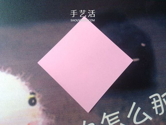 肯定学得会！超简单五瓣樱花的折纸方法步骤(图2)