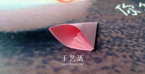 肯定学得会！超简单五瓣樱花的折纸方法步骤(图16)