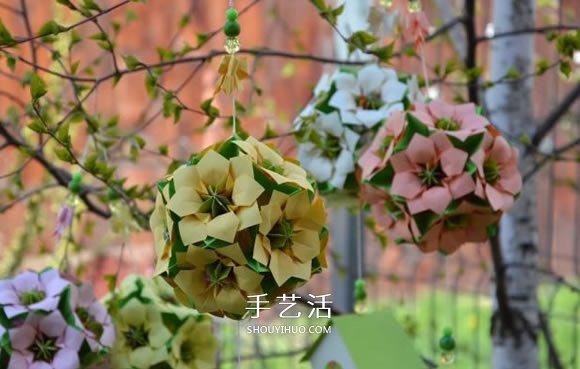 三张纸折八瓣花的折法图解 还能做成立体花球(图10)