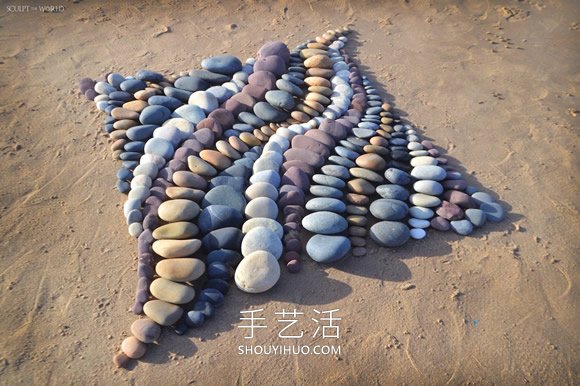 海滩上的拼搭艺术！令人赏心悦目的石头拼画(图5)