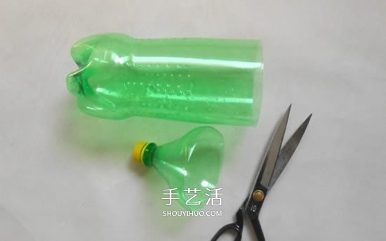 雪碧瓶子制作捕鱼器 儿童自制捕鱼器的教程(图3)