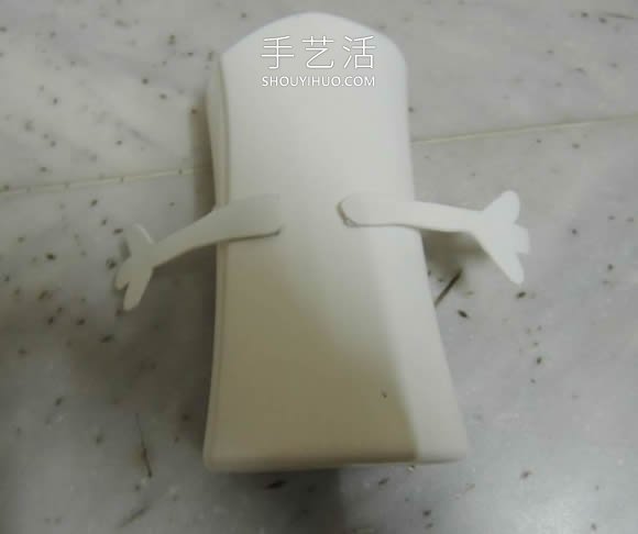 洗发水瓶废物利用 手工制作万圣节怪物笔筒(图9)