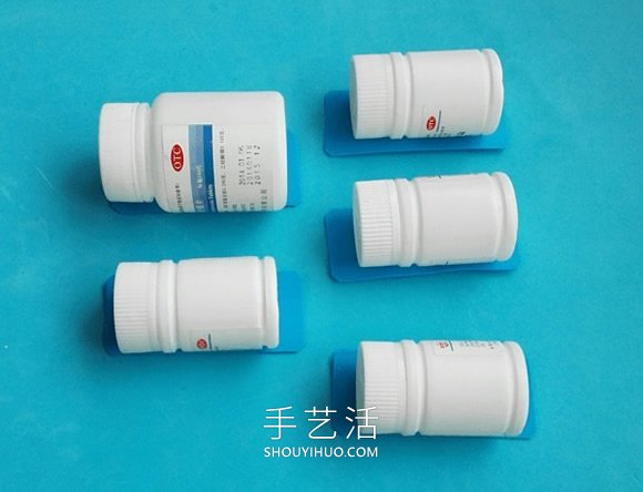 药瓶废物利用手工制作儿童火车玩具的做法(图5)