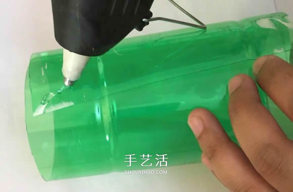 雪碧瓶手工制作万圣节女巫屋图解教程(图7)
