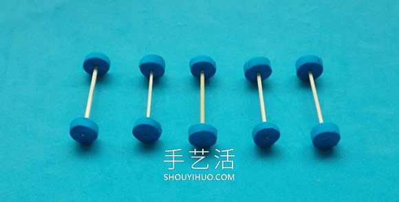 药瓶废物利用手工制作儿童火车玩具的做法(图4)