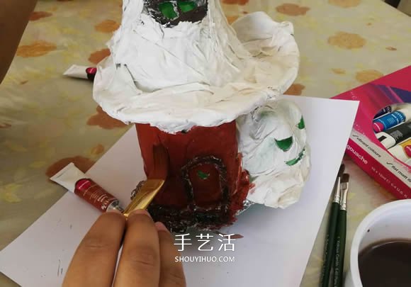 雪碧瓶手工制作万圣节女巫屋图解教程(图19)