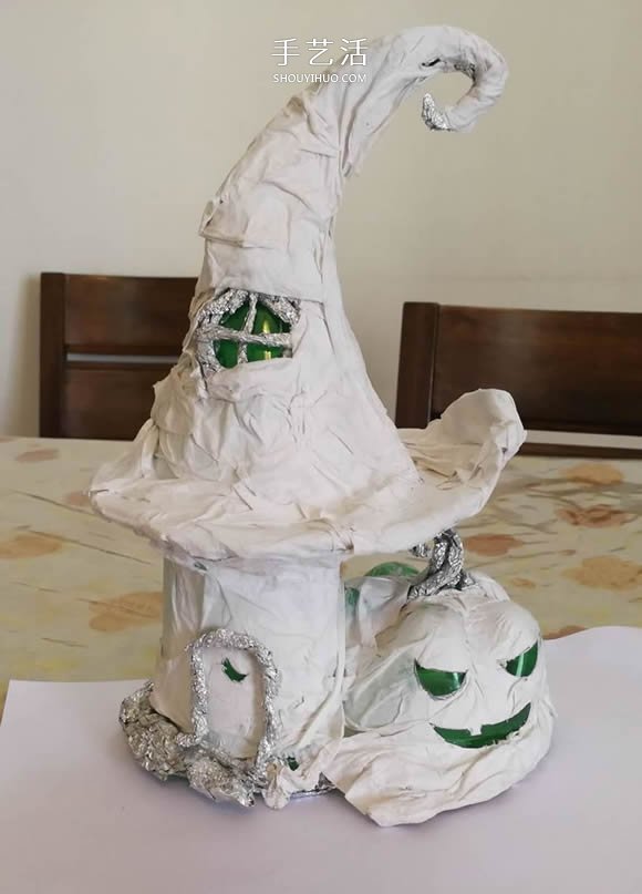 雪碧瓶手工制作万圣节女巫屋图解教程(图18)
