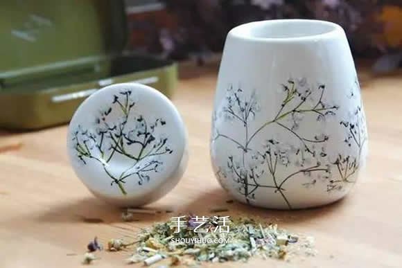 她们把家里的杯碟画成画 将每一天都过成诗！(图22)