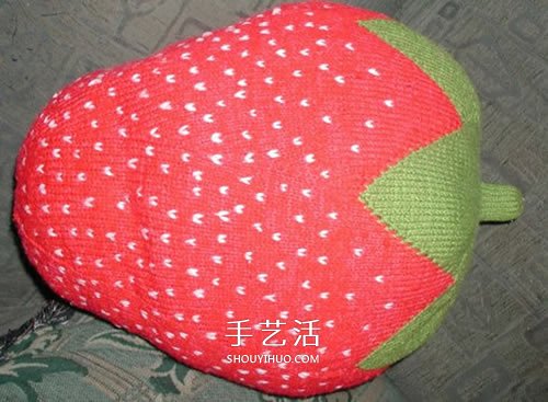 用毛线做水果的作品图片 还能当做趣味靠枕(图14)