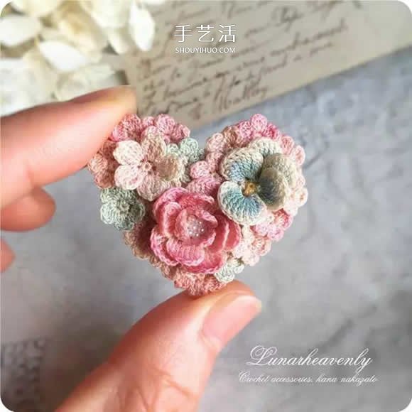 美得不像话！袖珍钩针花朵饰品作品图片欣赏 - 双维造物网