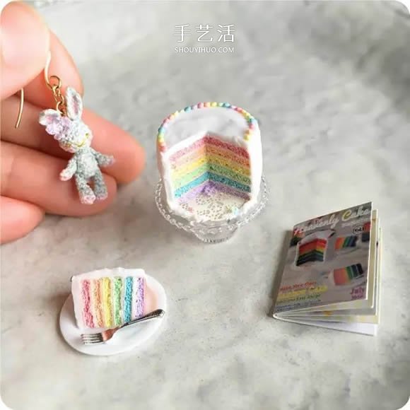 美得不像话！袖珍钩针花朵饰品作品图片欣赏(图24)