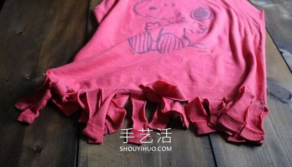 如何用10分钟制作一个不用缝制的T恤手提袋(图5)
