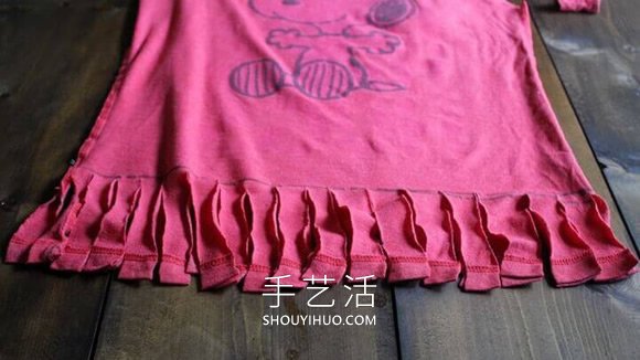 如何用10分钟制作一个不用缝制的T恤手提袋(图6)