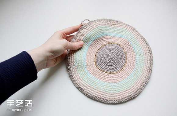 细腻针法和淡雅色彩的搭配 森系钩针杯垫作品(图10)
