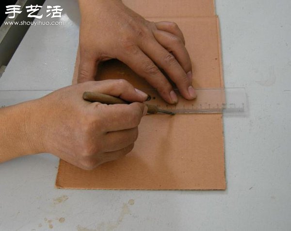 硬纸板废物利用DIY精致收纳柜(图6)